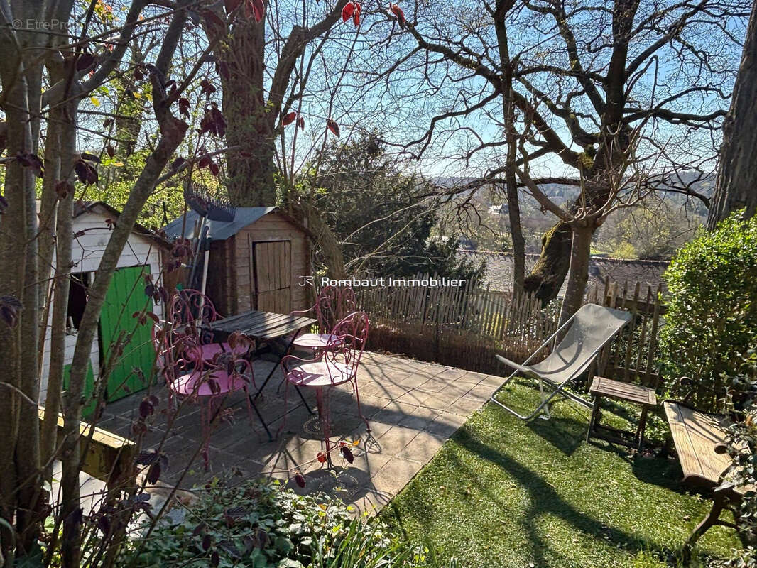 Maison à LA CELLE-SAINT-CLOUD