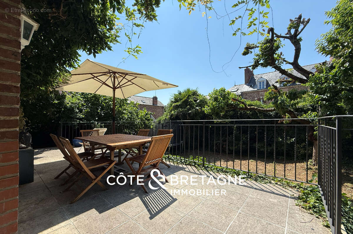 Maison à vendre Rennes Thabor   5 chambres avec jardin  Réf : 2026145 - photo 8