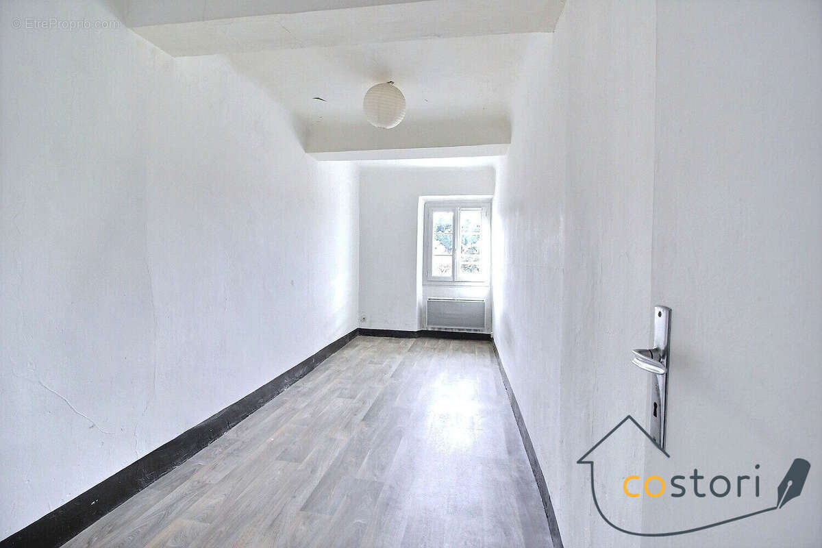 Appartement à TRANS-EN-PROVENCE