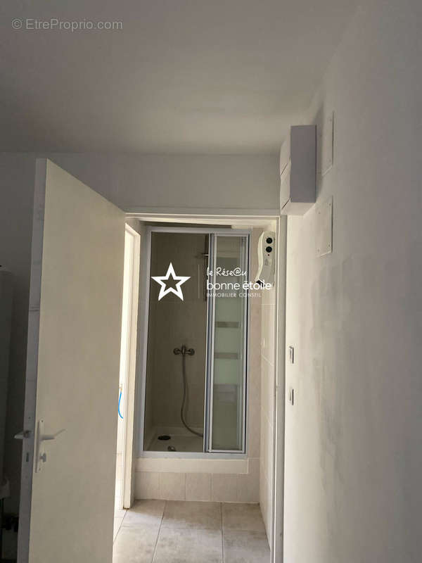 Immeuble - Neufchâtel-en-Saosnois - Guy Garreau - Bonne étoile immobilier - Appartement à NEUFCHATEL-EN-SAOSNOIS