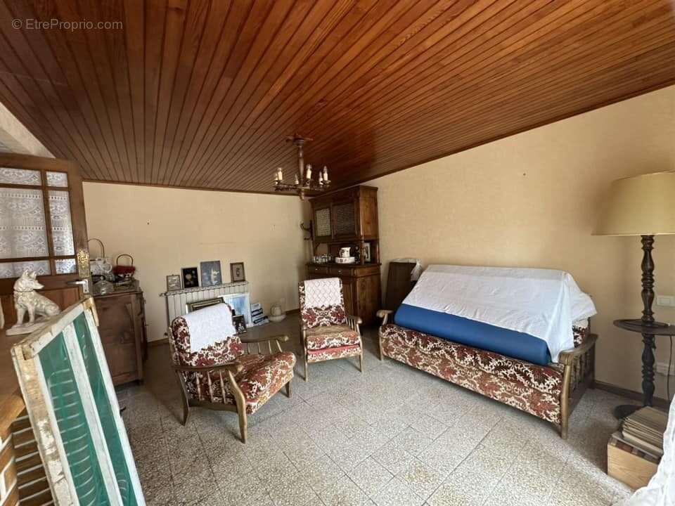 Maison 110 m² à Laprade  - photo 4