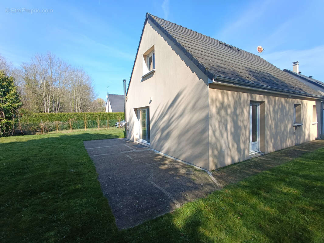 Maison à PONT-DE-METZ