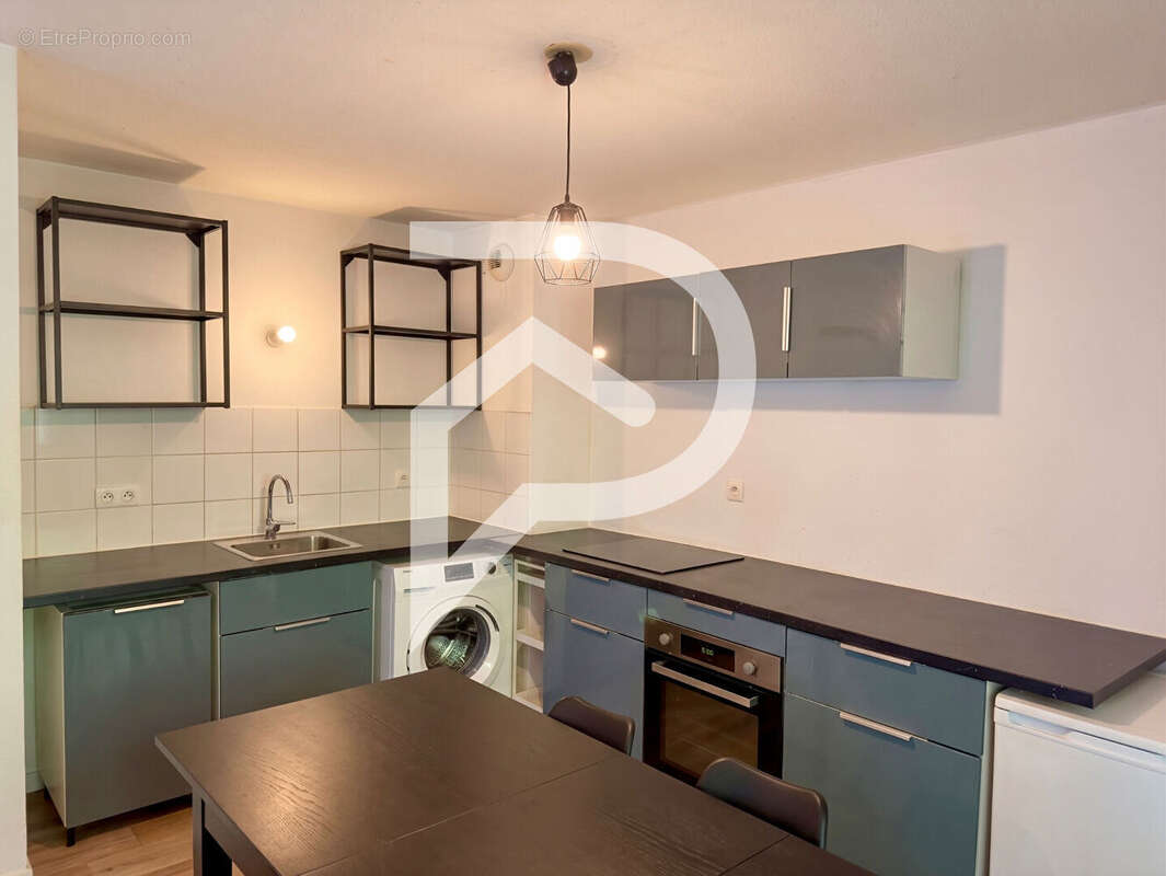 Appartement à MARSEILLE-3E