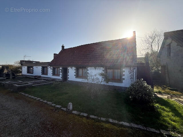Maison à SAINT-JACQUES-D'ALIERMONT
