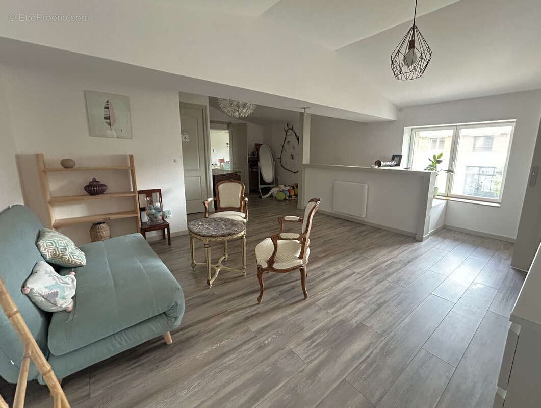 Maison à VILLARS-LES-DOMBES