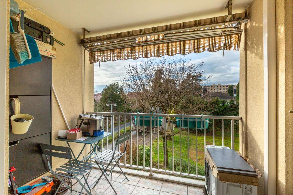 Appartement à VAULX-EN-VELIN