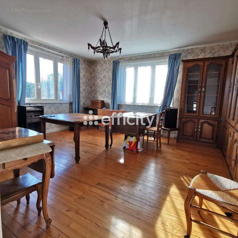 Maison 157 m² à Longueville-Sur-Scie  - photo 11
