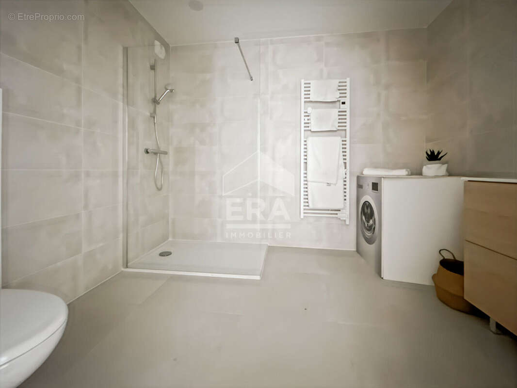 Appartement à MARSEILLE-6E