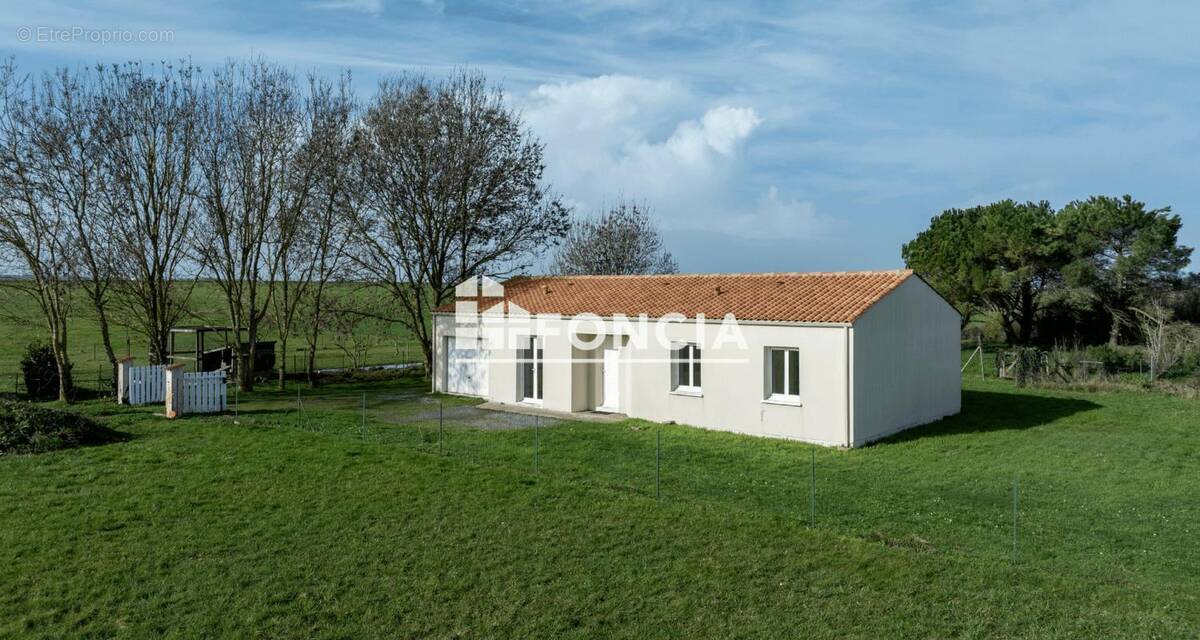 Maison à SAINT-SULPICE-DE-ROYAN
