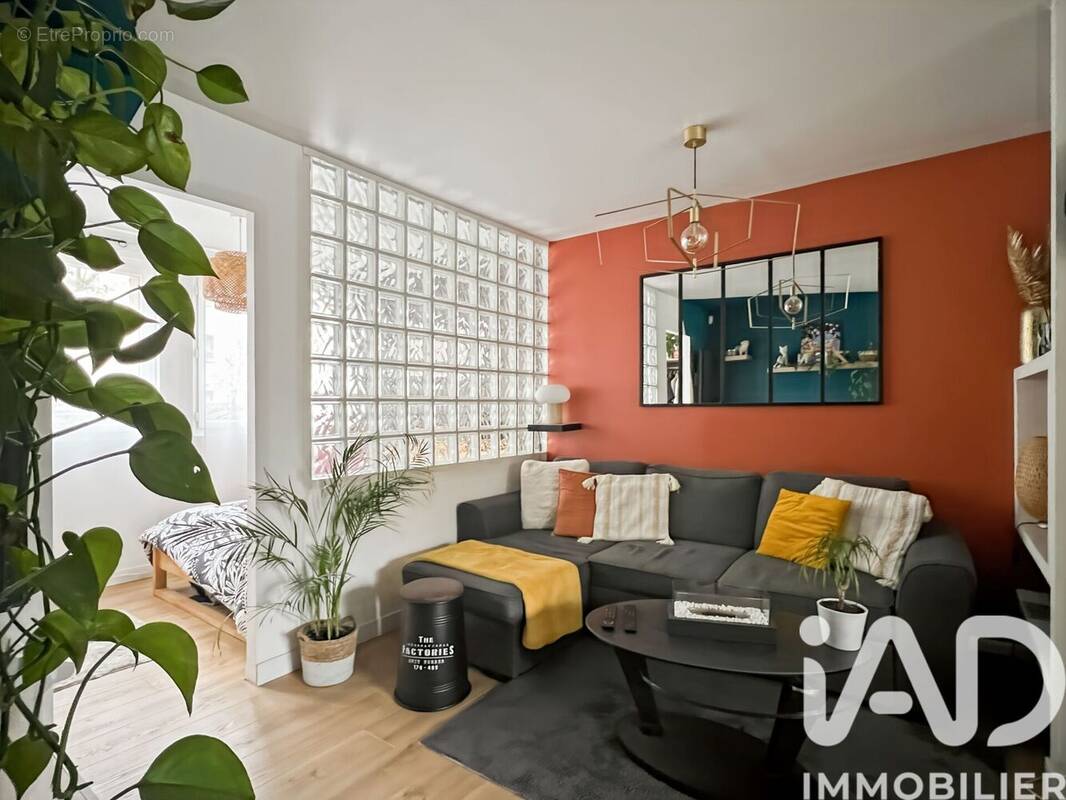 Photo 1 - Appartement à SAINT-MAUR-DES-FOSSES