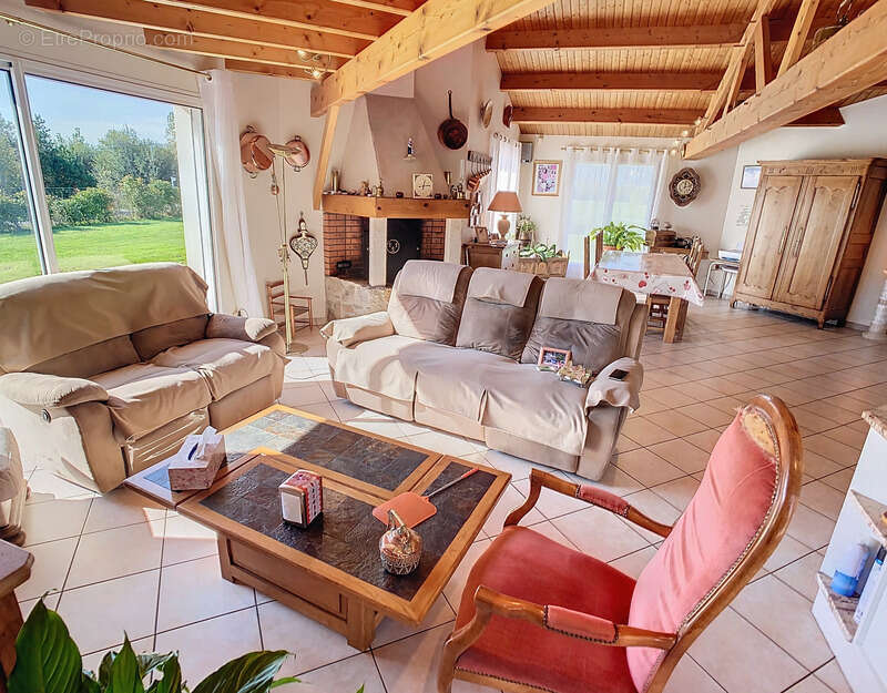 Maison à LE PERRIER