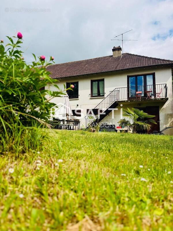 Photo 1 - Maison à JOIGNY