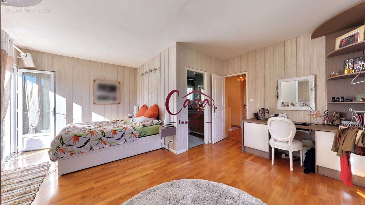 Maison à SALLEBOEUF