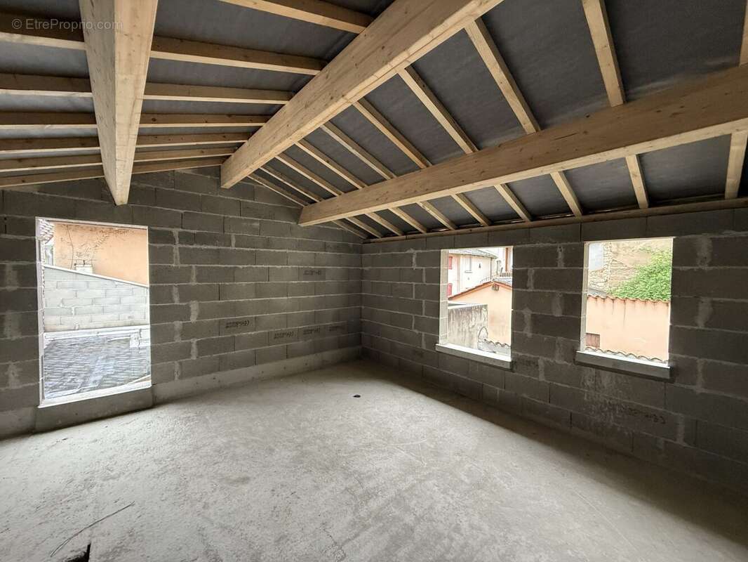 Maison à VILLEFRANCHE-SUR-SAONE