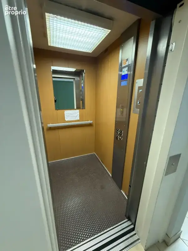 Superbe Appartement 2 chambres avec ascenseur, Centre Vendôme - photo 10