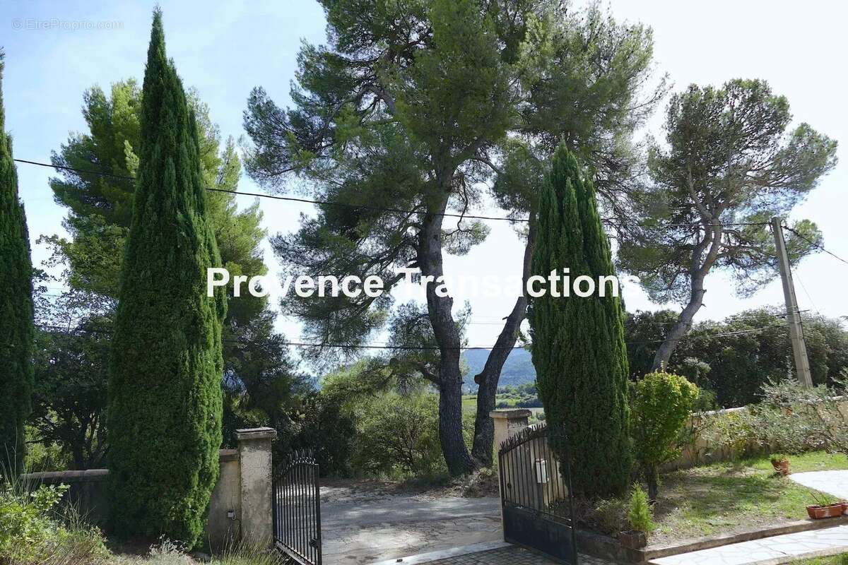 Maison à VAISON-LA-ROMAINE