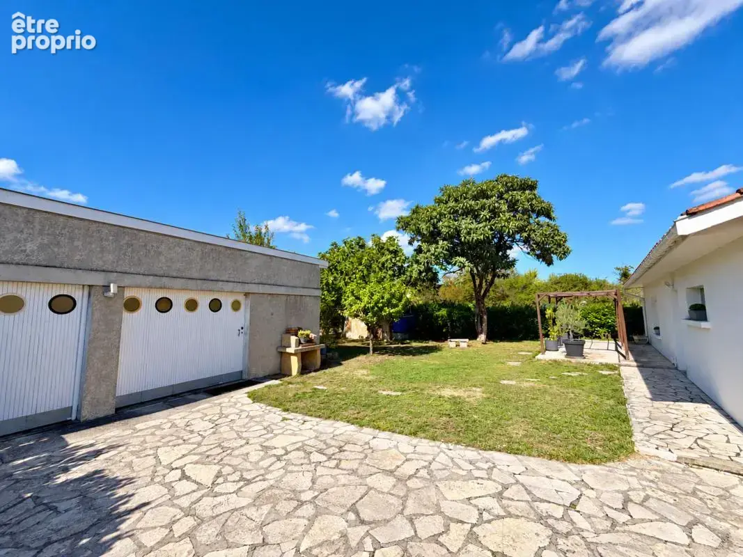 Maison 6 pièces 122 m² à vendre à Le Taillan-Medoc (33320) - photo 4
