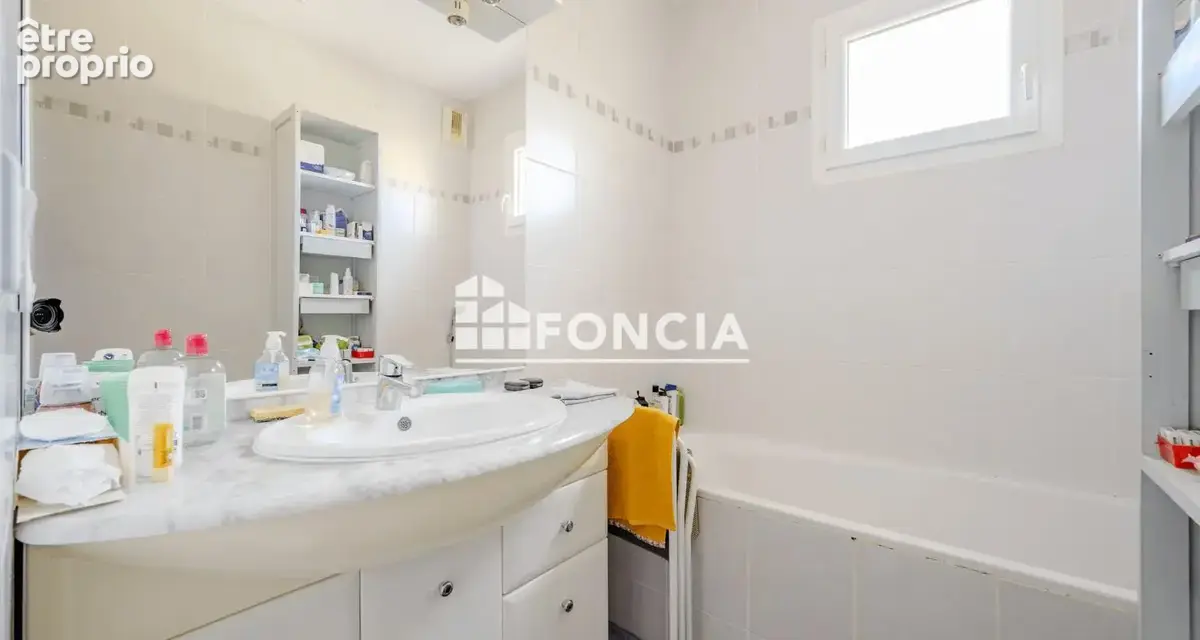 Hyeres ouest - appartement t4 avec terrasse sud dégagée et garage - photo 10