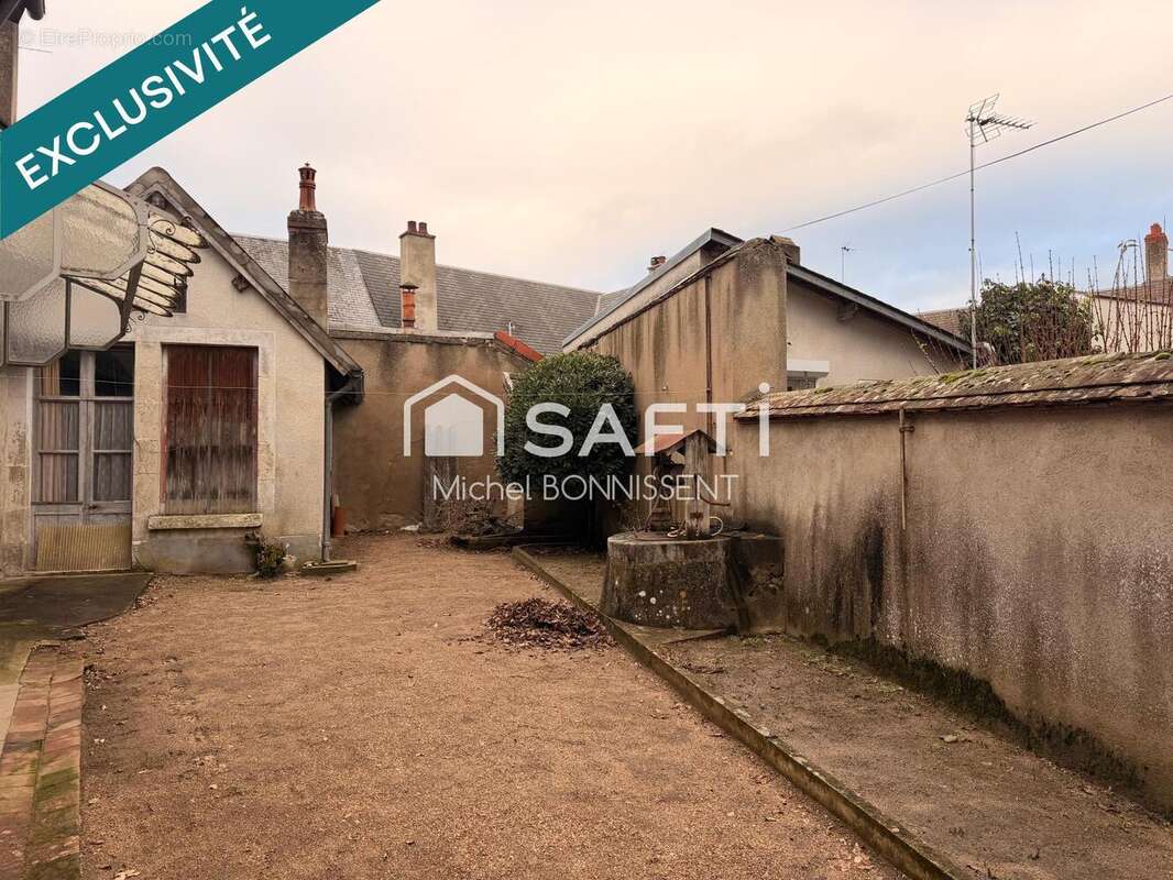 Photo 6 - Maison à MEHUN-SUR-YEVRE