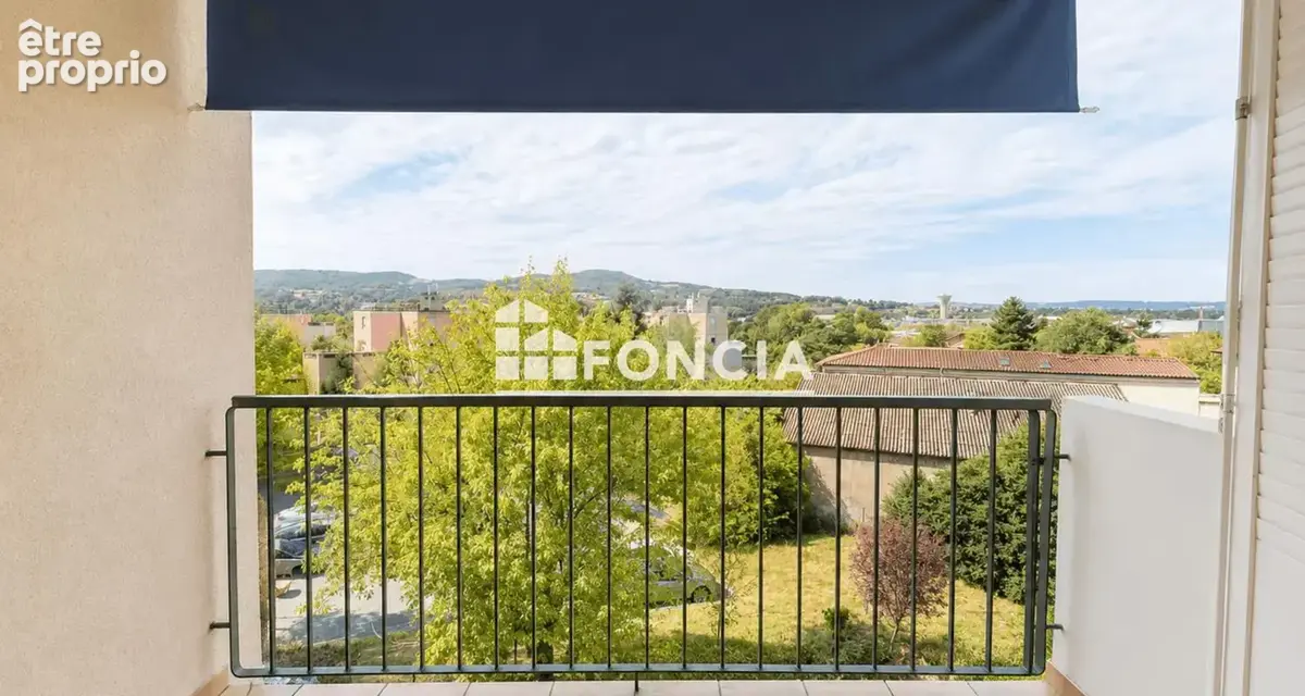 À VENDRE - NEUVILLE-SUR-SAÔNE – T3 de 57 m² avec deux balcons - photo 2
