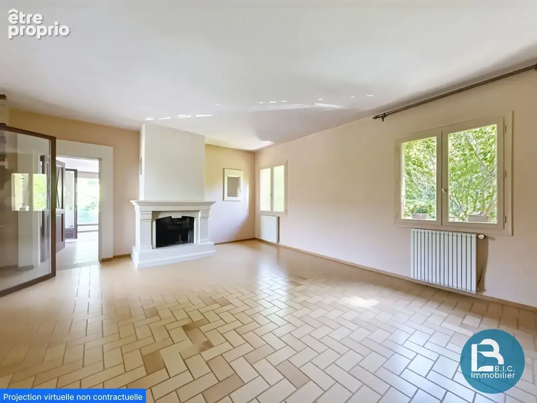 Maison 240 m² à Sainte-Foy-Les-Lyon  - photo 5
