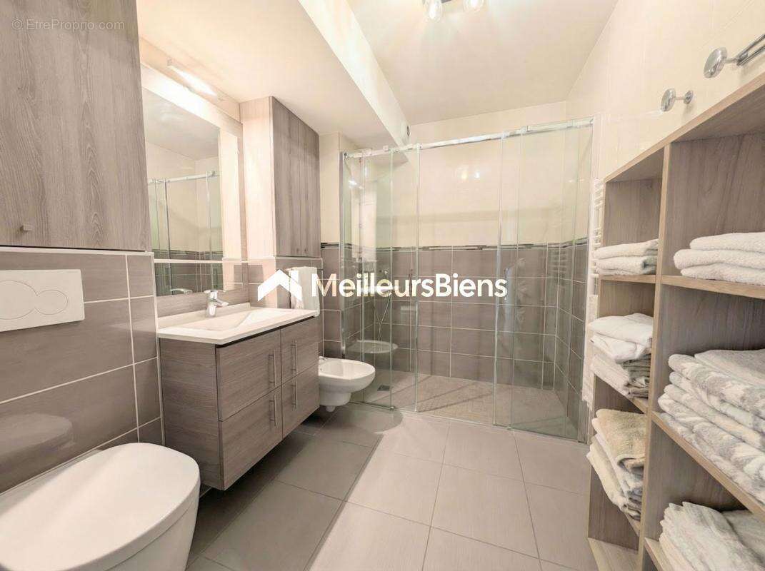 Appartement à SAINT-MAUR-DES-FOSSES