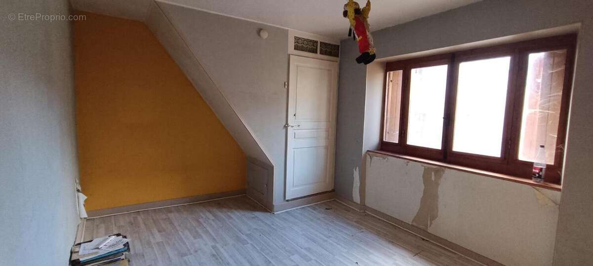 Maison 172.81 m2 et dépendances - photo 13