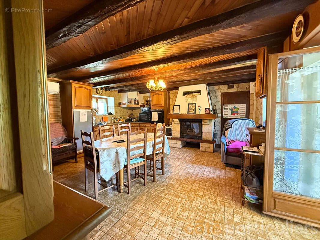 Maison avec jardin clos et garage, au calme à deux pas de la forêt de Tronçais - photo 4