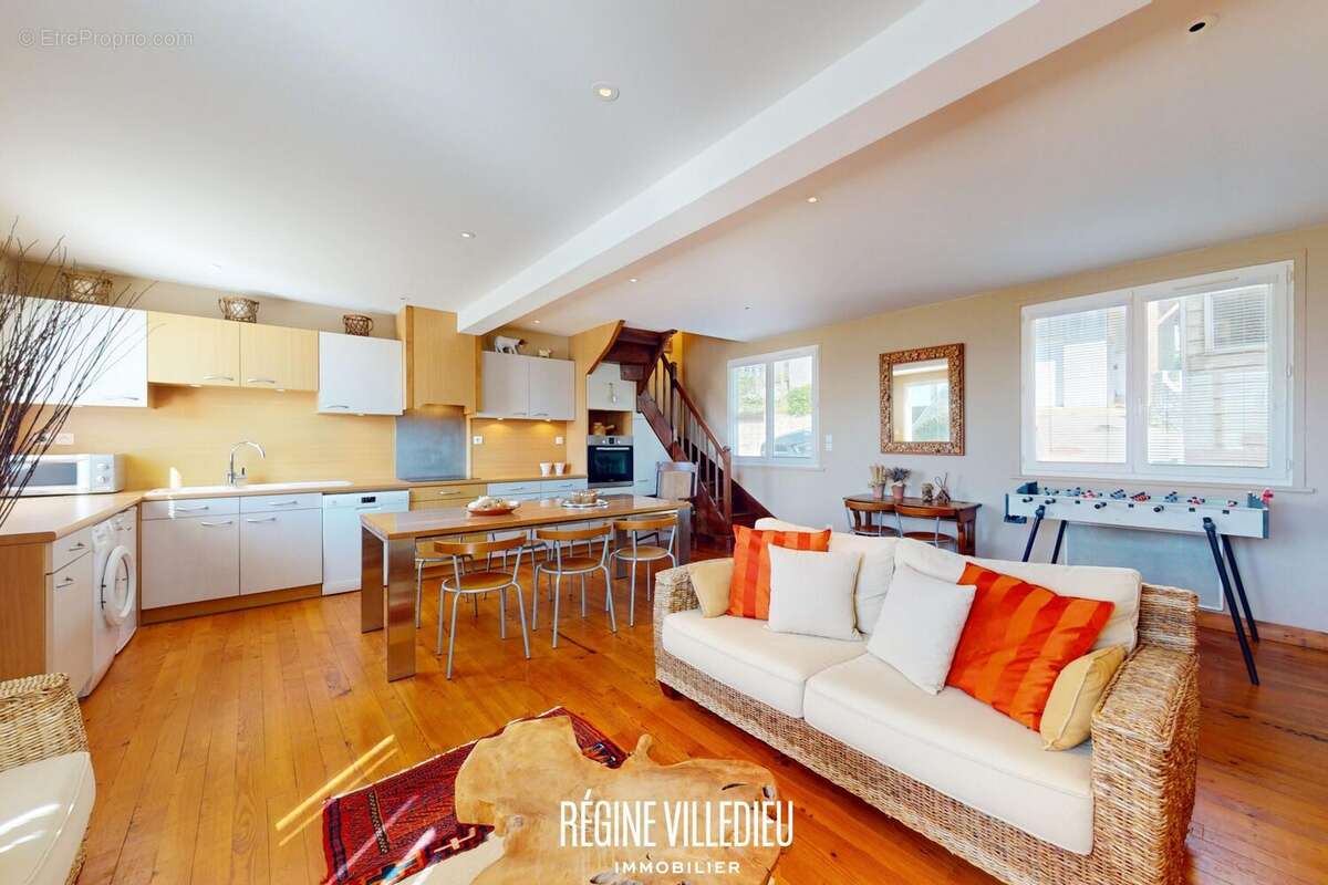 Maison à FERMANVILLE