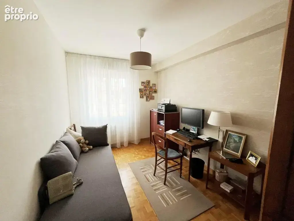 SENS   Bel appartement de 87 m2 avec terrasse, garage et parking - photo 10