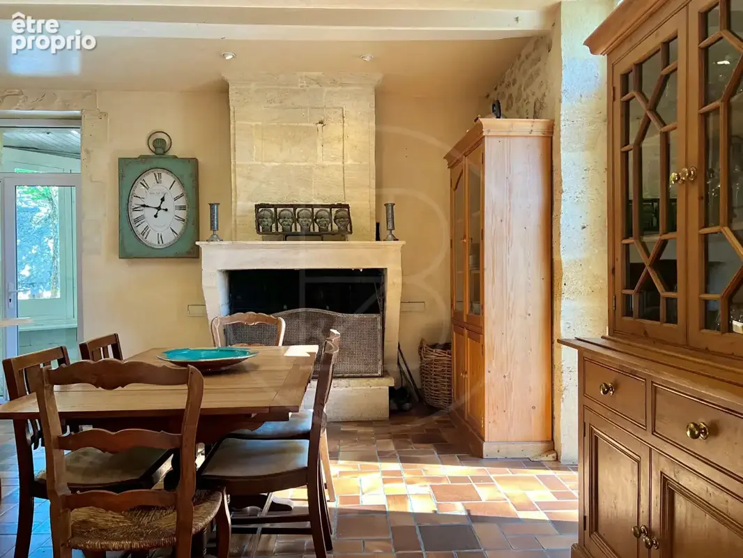 Maison en pierre rénovée avec annexe, piscine et étang privé - photo 6