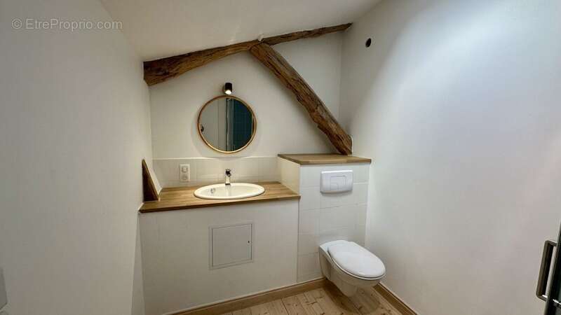 Appartement à BARBEZIEUX-SAINT-HILAIRE