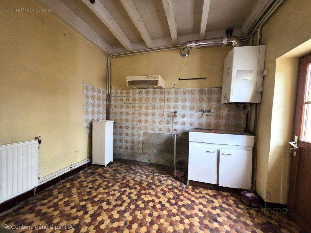 Maison à RUELLE-SUR-TOUVRE