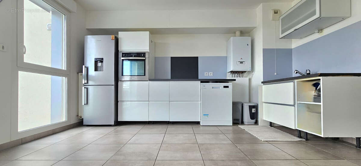 Appartement à DECINES-CHARPIEU