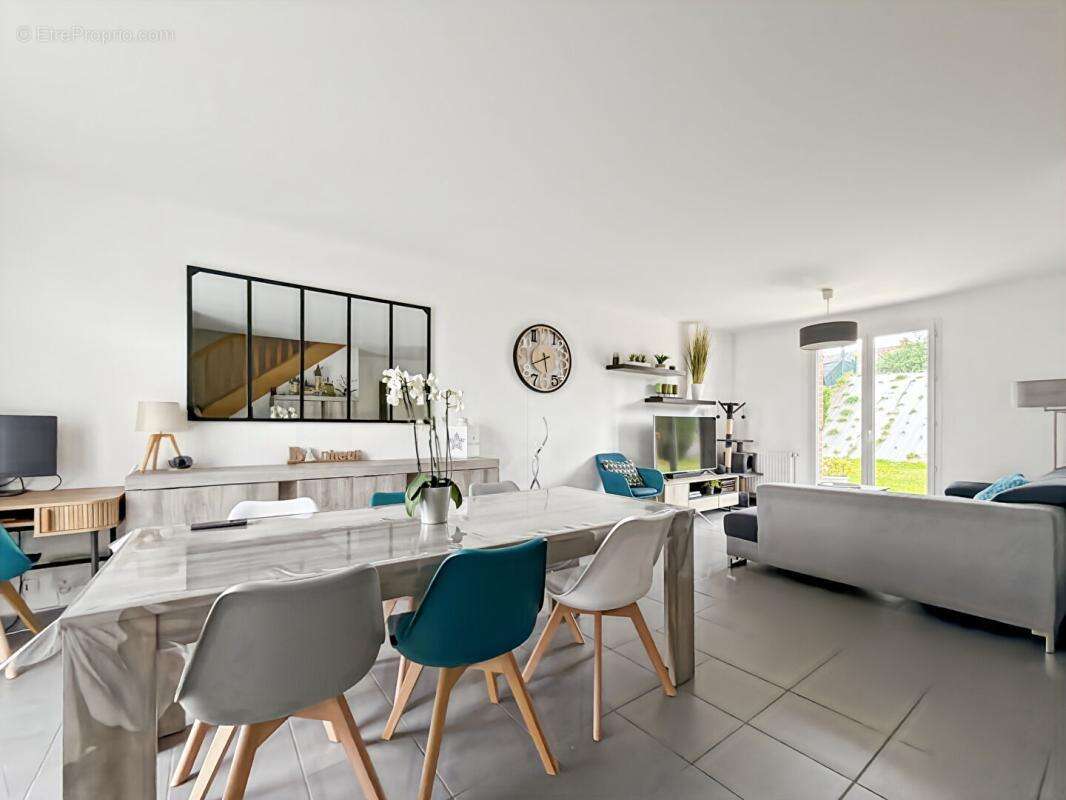 Maison à ERQUINGHEM-LYS