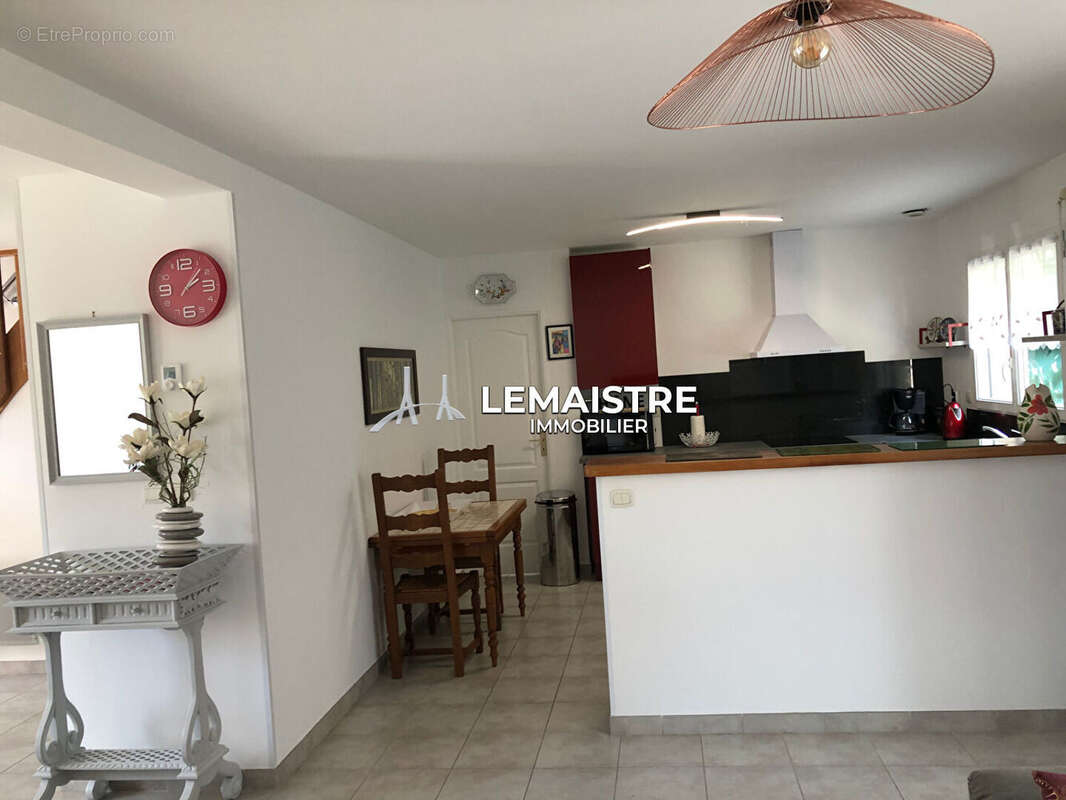 Maison à MONTIVILLIERS