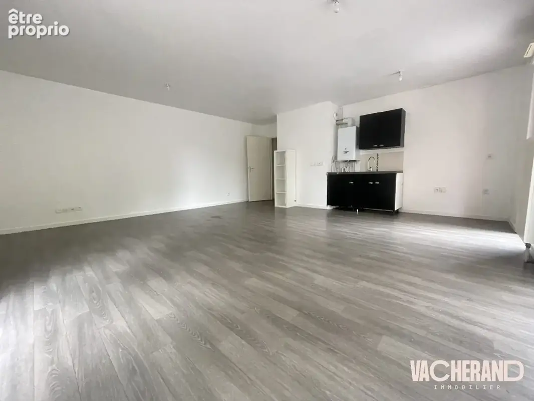Appartement 4 pièces 69 m² à vendre à Lille (59000) - photo 4