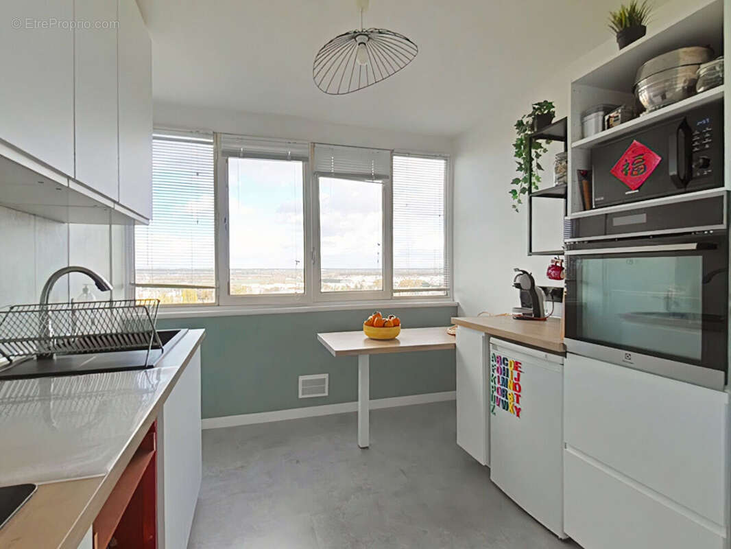 Appartement à FONTENAY-LE-FLEURY