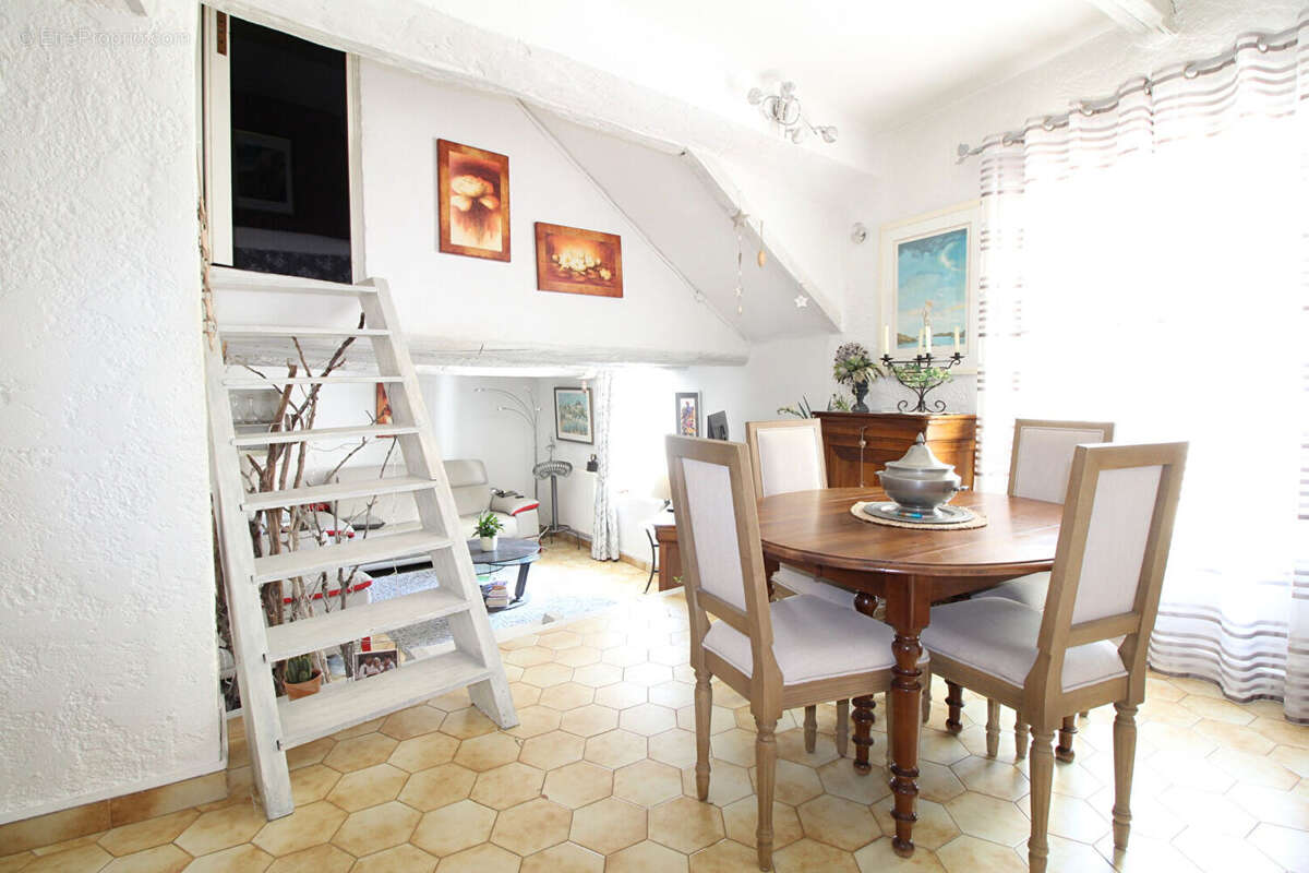 Maison à MORMOIRON