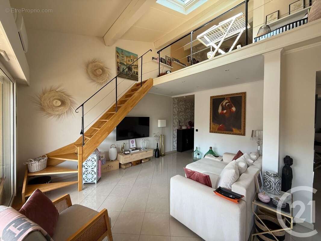 Appartement à ROQUEBRUNE-CAP-MARTIN