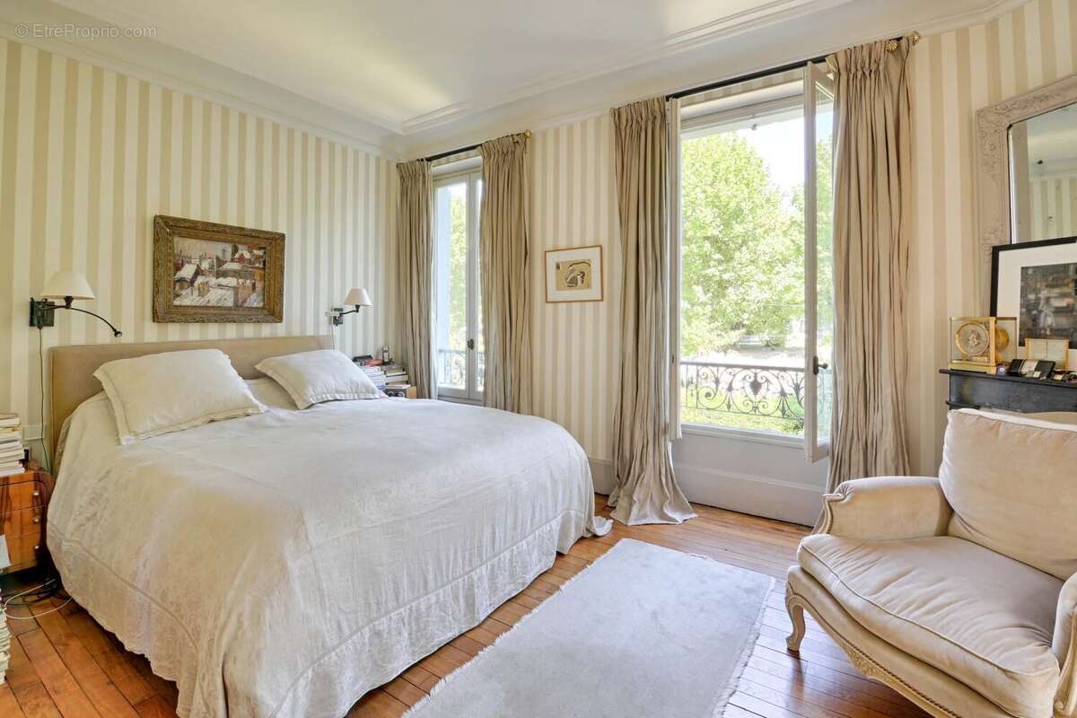 Maison à SAINT-MAUR-DES-FOSSES