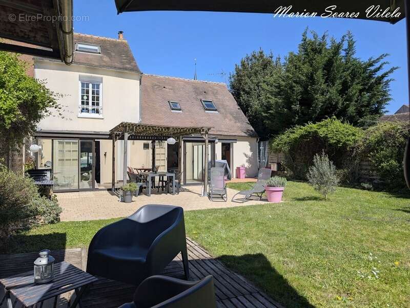 Maison à MORMANT