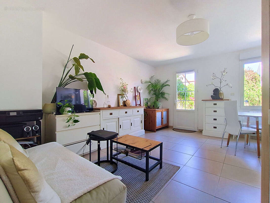 LA ROCHELLE Charmante maison / appartement 2 chambres, jardin - photo 12