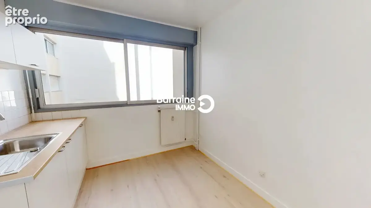 Appartement 2 pièces de 51.33 m2 à vendre à Lorient - Grand balcon -Lumineux et bien situé - photo 7