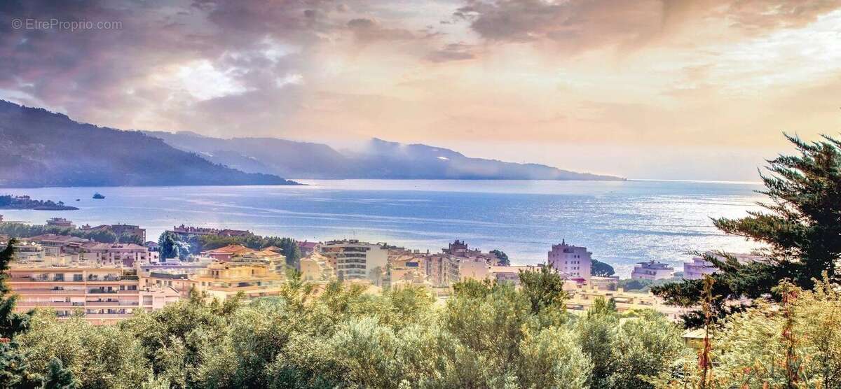 Maison à ROQUEBRUNE-CAP-MARTIN