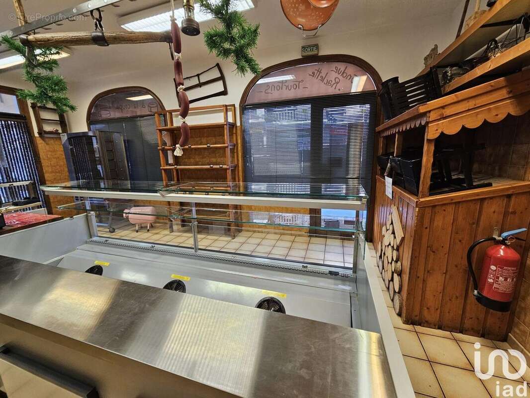 Photo 2 - Commerce à RISOUL