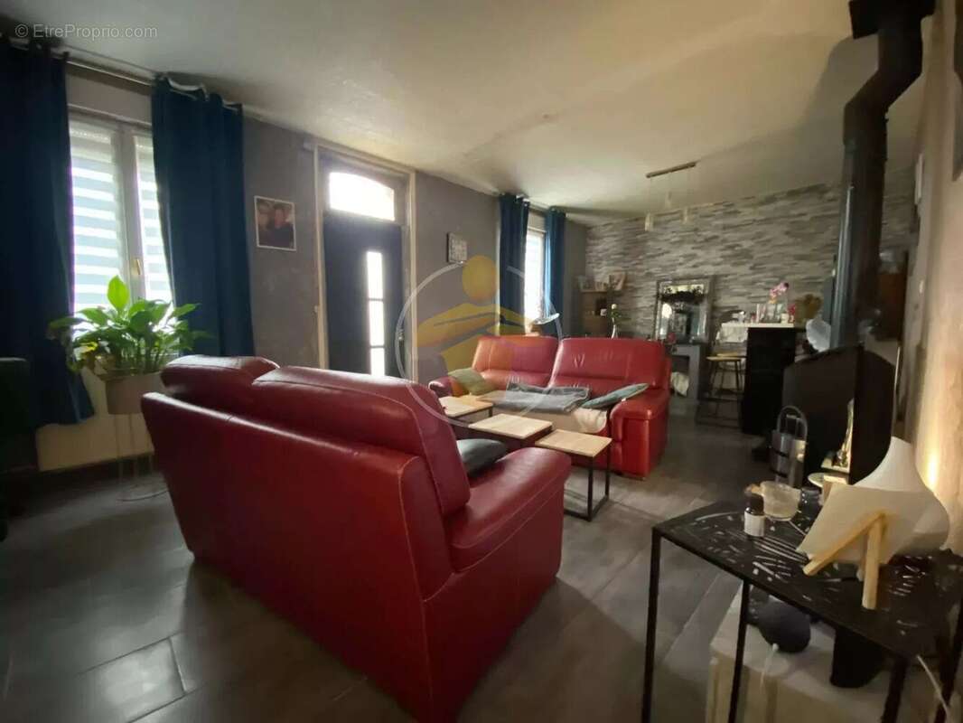 Maison à TERGNIER