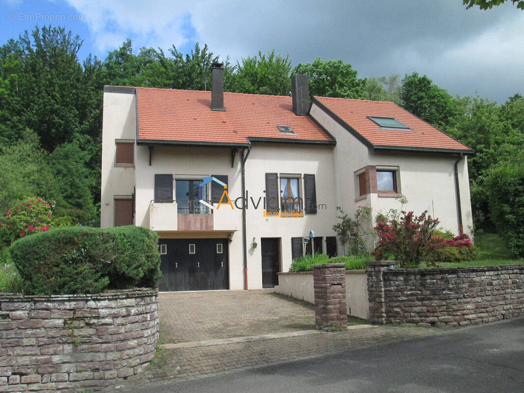 Maison à LUXEUIL-LES-BAINS