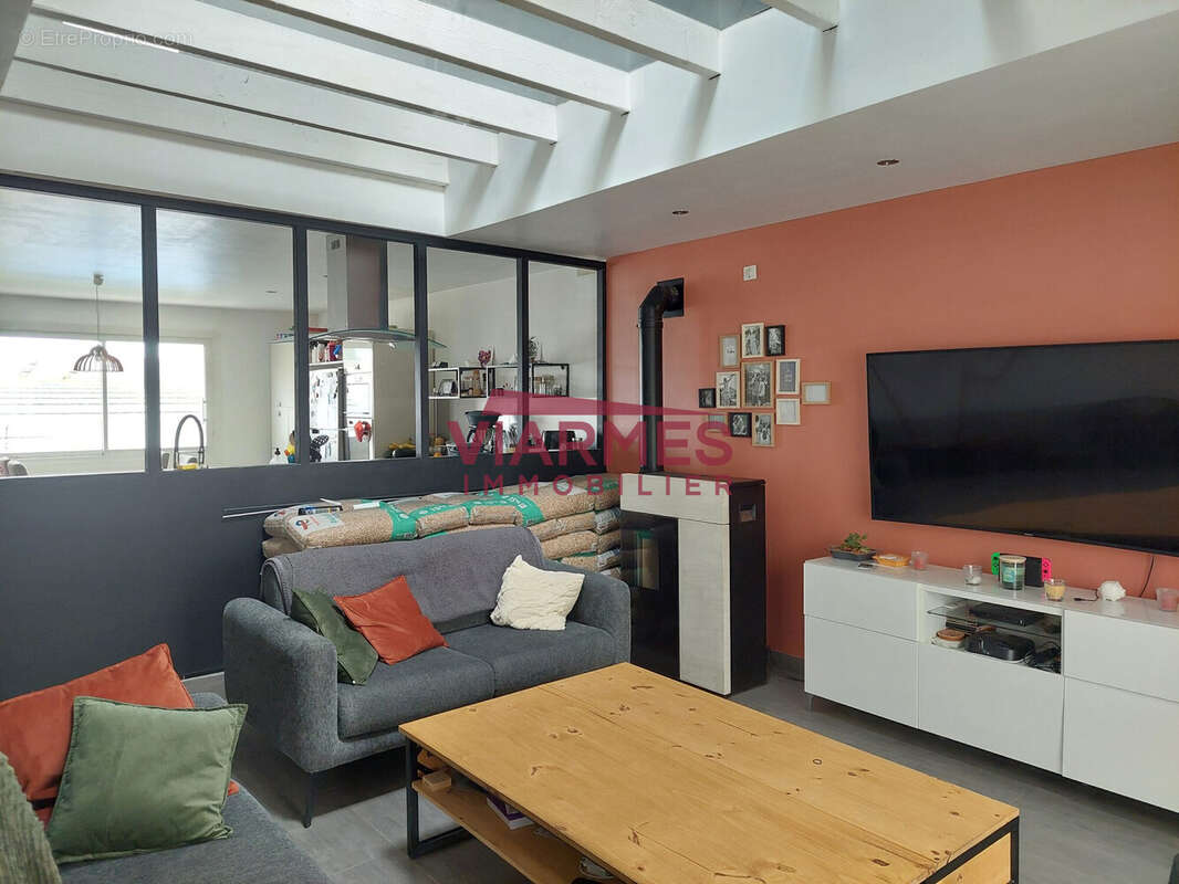 Maison à BELLOY-EN-FRANCE