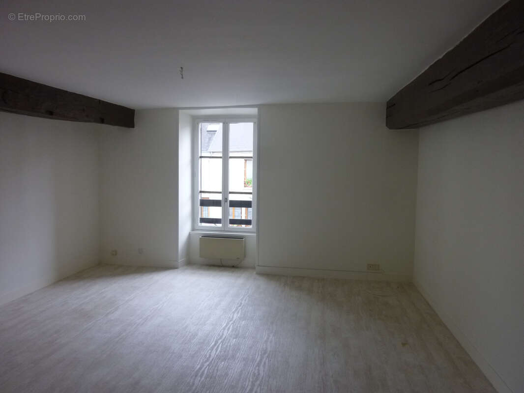 Appartement à ANGERVILLE